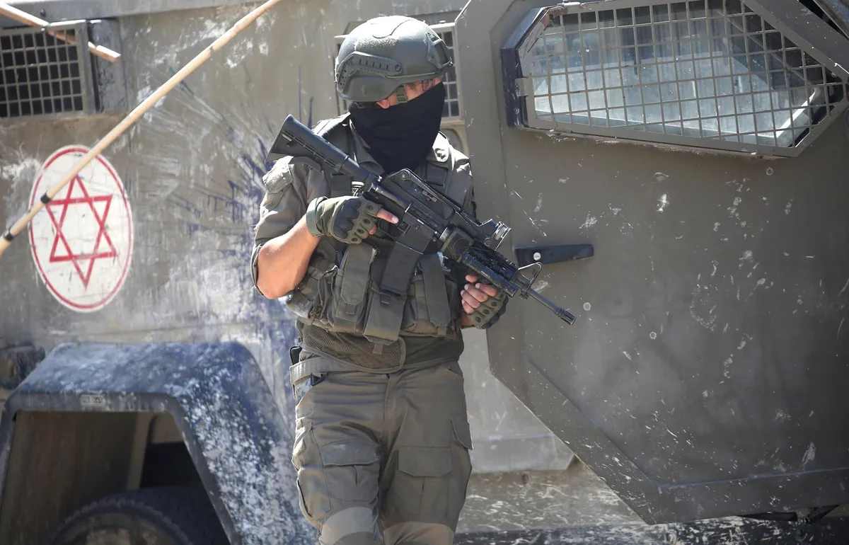 El Ejército israelí mata a tiros a un joven palestino de 14 años en Cisjordania