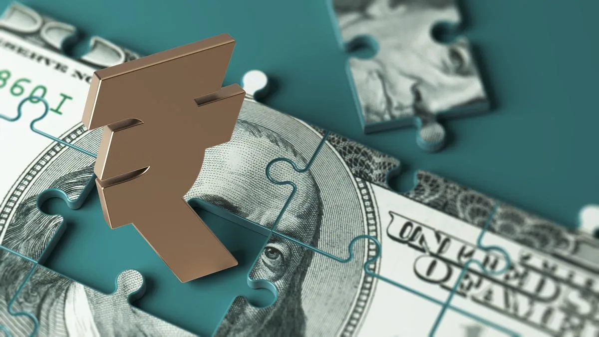 Rupee rises 7 paise to 95.64 against U.S. dollar in early trade
