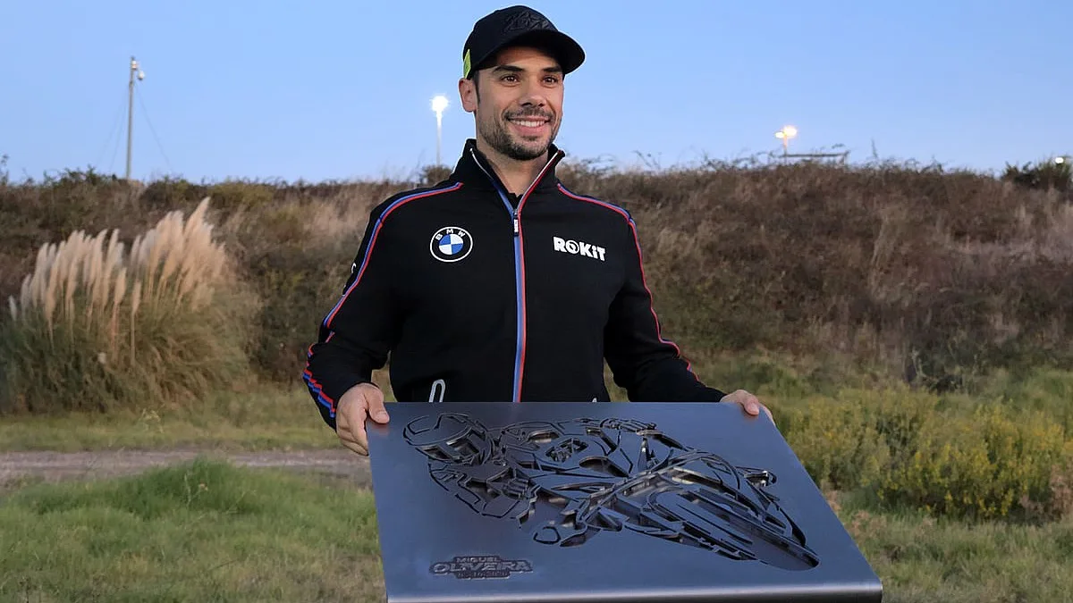 A curva 7 do Circuito do Estoril é a partir de hoje a curva Miguel Oliveira