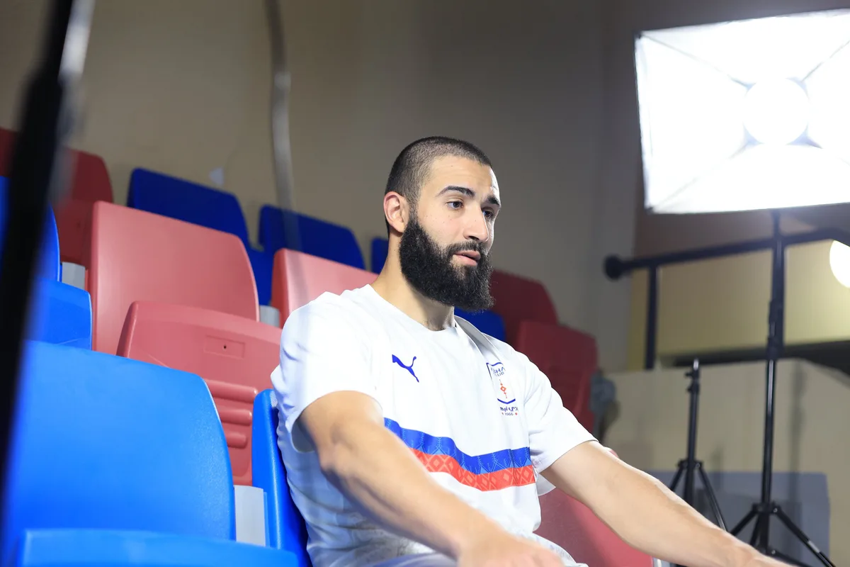 De Fekir a Juan Mata: los ex de LaLiga que están lejos del foco