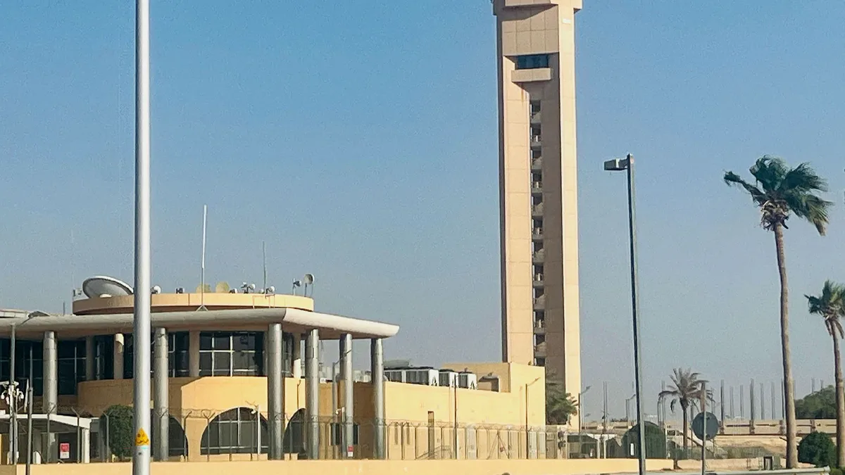 Houthis claim attacking Riyadh airport with ballistic missile