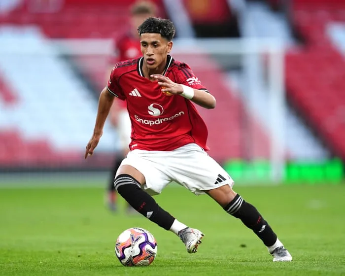 Manchester United offer JJ Gabriel new deal but risk losing prodigy for £350,000