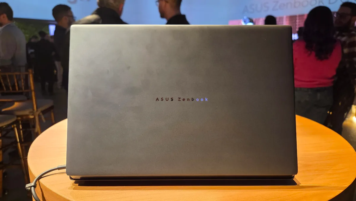 ASUS lança notebook com duas telas e melhor chip da Intel
