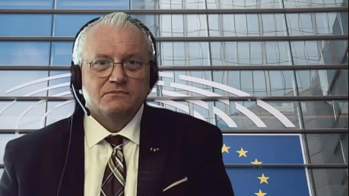 „Wir reden davon, dass wir den neuen Haushalt auf rund zwei Billionen aufblähen“