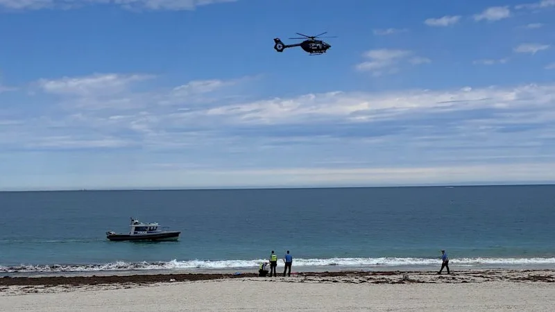 Sorrento Beach closed, swimmer missing after suspected shark attack