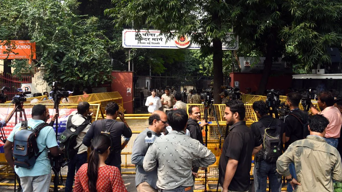Top News of the Day: Abhijeet Dipke granted conditional bail; veteran Tamil music composer Deva passes away, and more