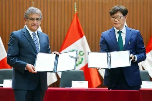 HD현대중, 페루 노동부와 인력양성 협약 "양국 산업 협력 확대"