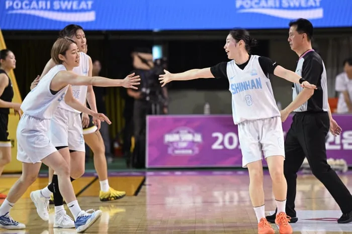 [현장분석] 아쉽다! 김지영 트리플더블. 13-13-9 베테랑 가드의 위엄. 신한은행, KB 76-54, 22점 차 완파. 박신자컵 의미있는 3위
