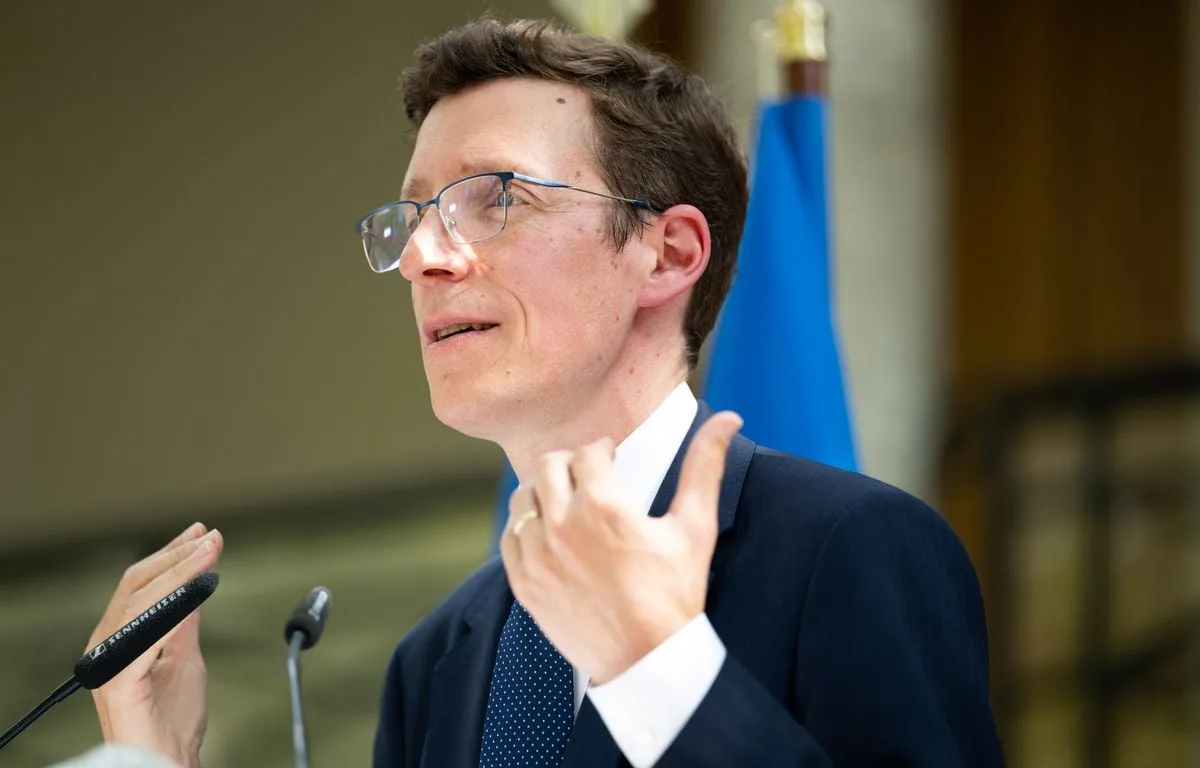 Toute l’info en 2 minutes : 3.000 profs pour les lycées, primaire à gauche et Adenot de retour sur Terre
