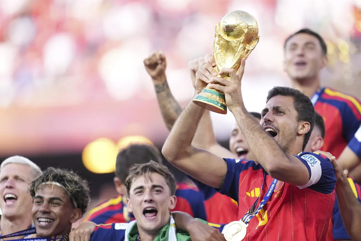 Los vallisoletanos podrán visitar la Copa del Mundo de fútbol en el Ayuntamiento este viernes, sábado y domingo