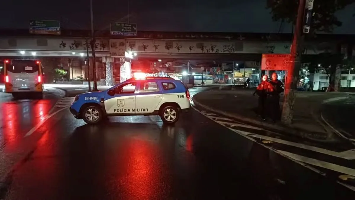 Ação da PM contra falsa blitz do Comando Vermelho termina em morte