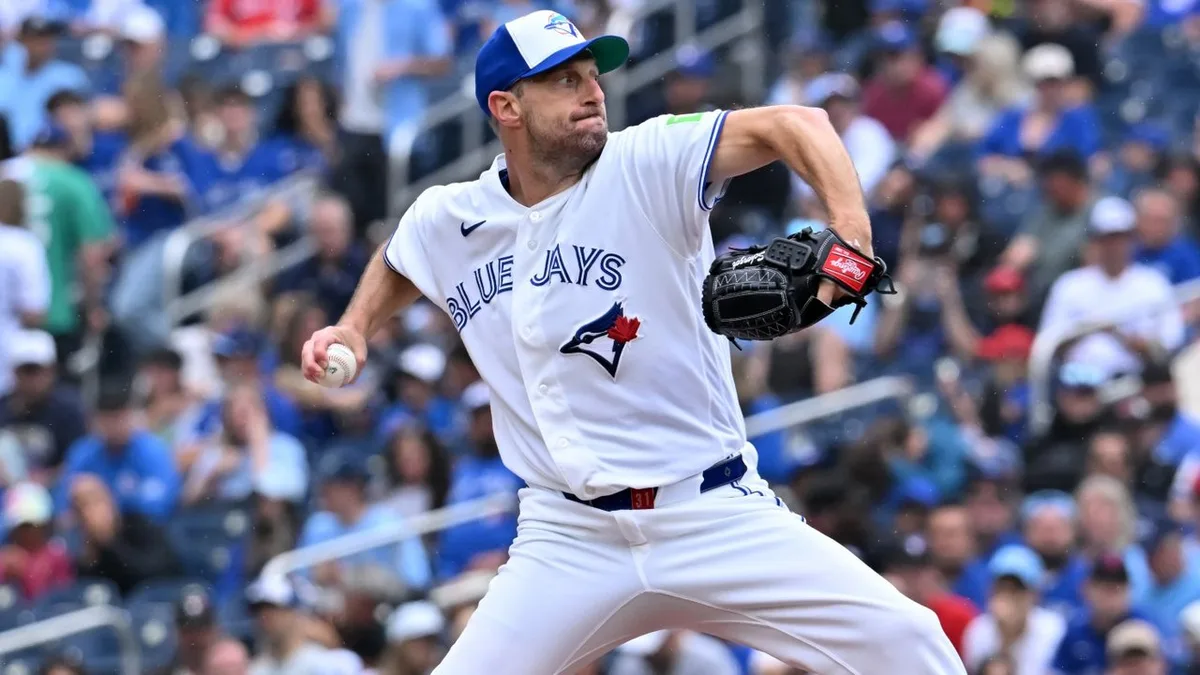 Scherzer delivers vintage outing to lead Blue Jays to sweep over Mariners