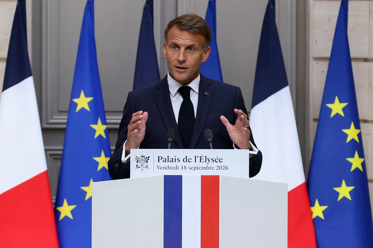 Menaces russes et prix des carburants : ce qu’il faut retenir des annonces de Macron