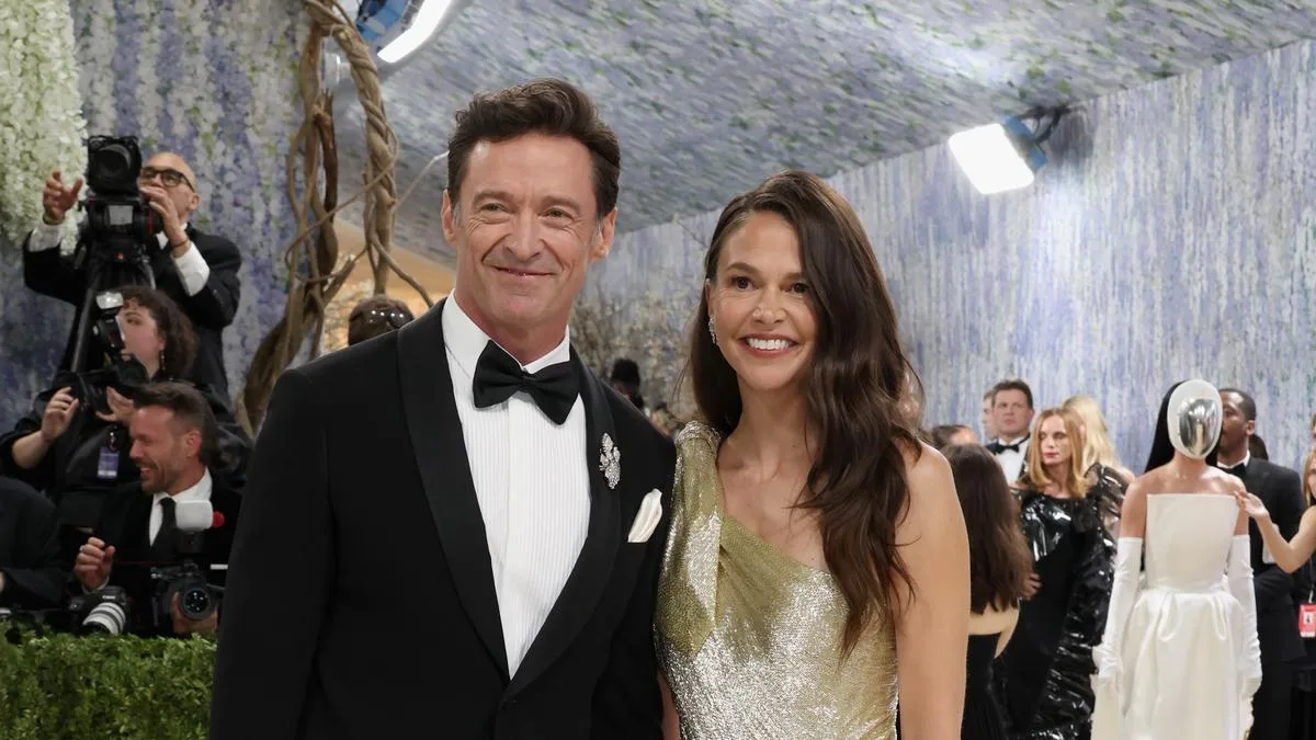 Hugh Jackman & Sutton Foster’s relationship in strife due to friendship with Ryan Reynolds & Blake Lively
