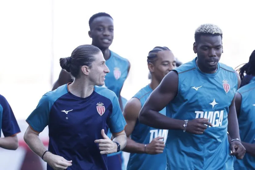 « C'est regrettable pour lui » : Lukas Hradecky et Filipe Luis déçus pour Paul Pogba après l'officialisation de son départ de Monaco
