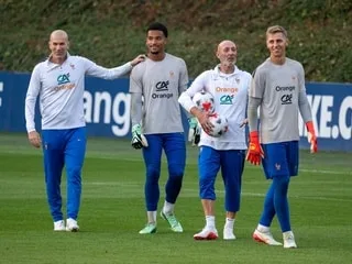 « Une très grande fierté d’être coaché par Barthez » : la réaction de Guillaume Restes après son premier entraînement