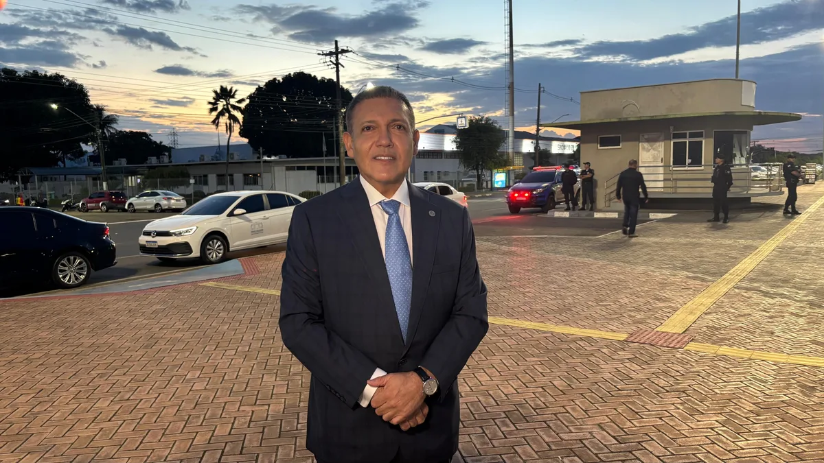 Presidente do TSE evita comentar crise no Supremo: 'cada agonia no seu tempo'