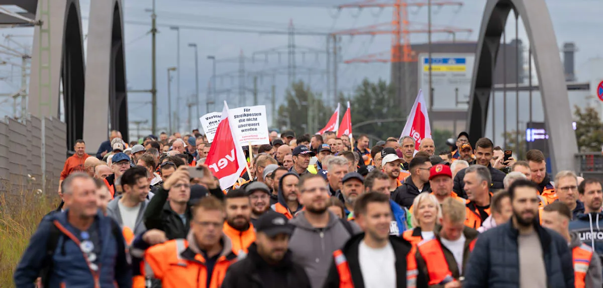Seehafen-Tarifrunde: ver.di geht in Rückkopplung mit Beschäftigten