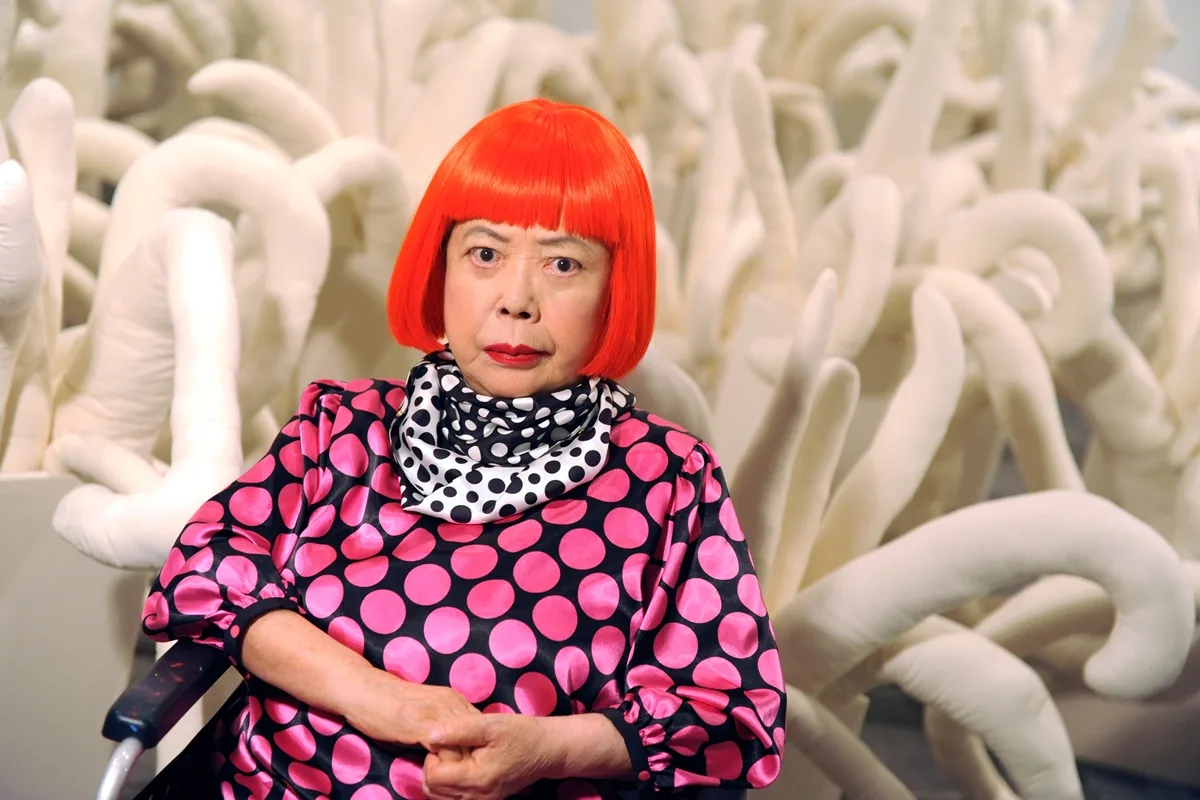Morre aos 97 anos Yayoi Kusama, após deixar grande legado na moda e na arte