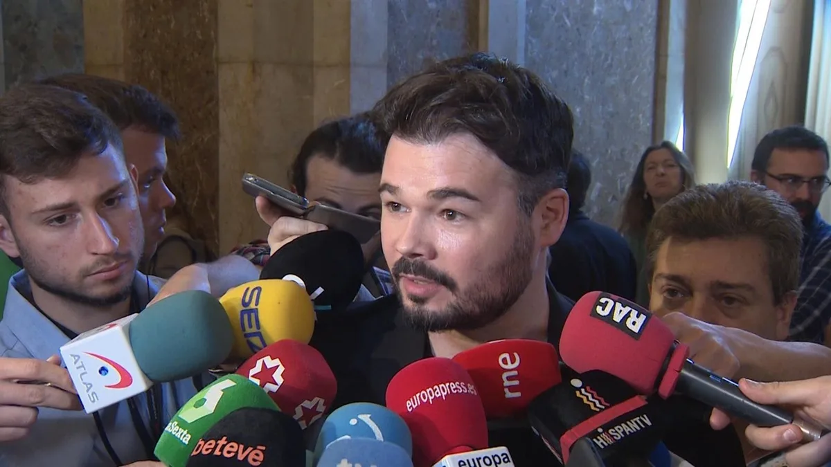 Rufián acusa a Sánchez de mentir en la crisis de Ceuta, pero no cree la tesis "conspiranoica" del chantaje de Marruecos