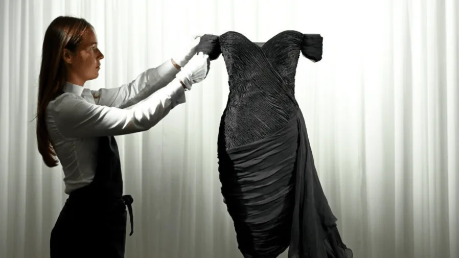 Nearly 30 years later, Princess Diana's 'revenge dress' goes up for auction