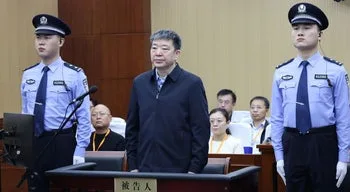 China condena ex-presidente da câmara de Wuhan a 14 anos de prisão por corrupção