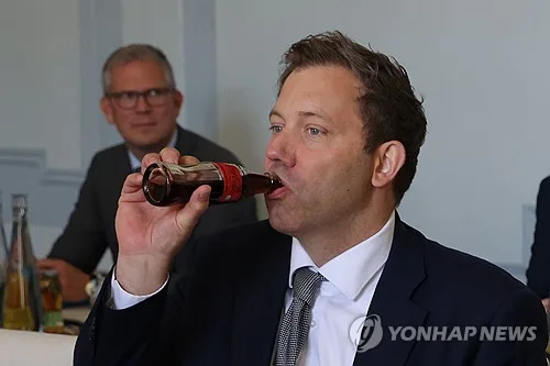 제로콜라에 설탕세?…'애호가' 독일 재무장관 셀프 제동