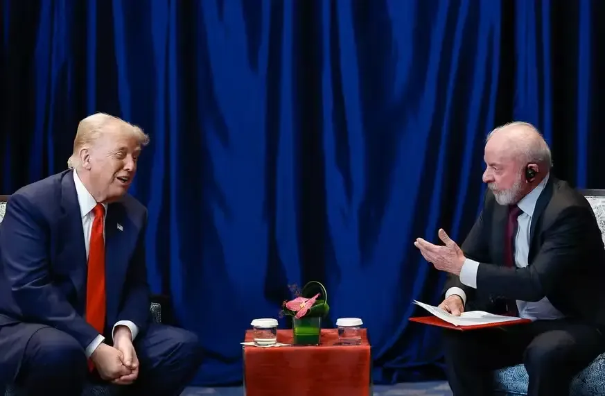 Trump exigiu de Lula que “dissidentes políticos” não fossem presos nas eleições durante negociação do tarifaço