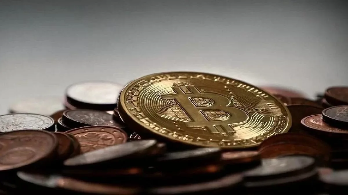 Bitcoin se consolida en los $77.000