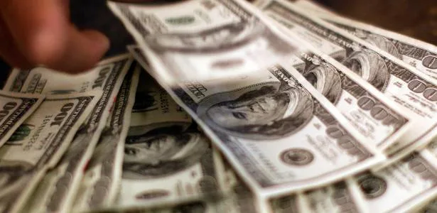 Dívida dos EUA supera R$ 207 trilhões pela 1ª vez e eleva custo de crédito