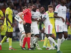 Mourinho wittert Komplott: Ausraster bringt lange Sperre, jetzt schimpft Vini Jr. deswegen