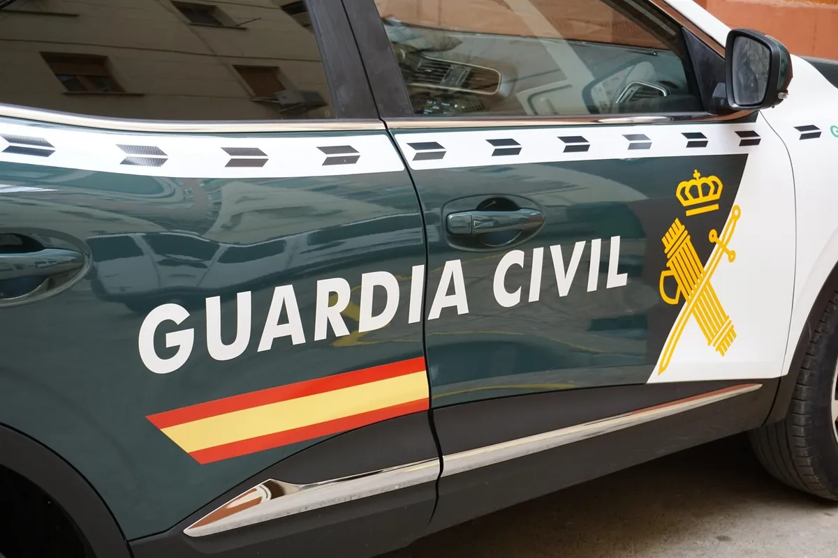 Detienen a dos personas en un control en la A-3 en Villares del Saz por portar 280.000 euros en su vehículo