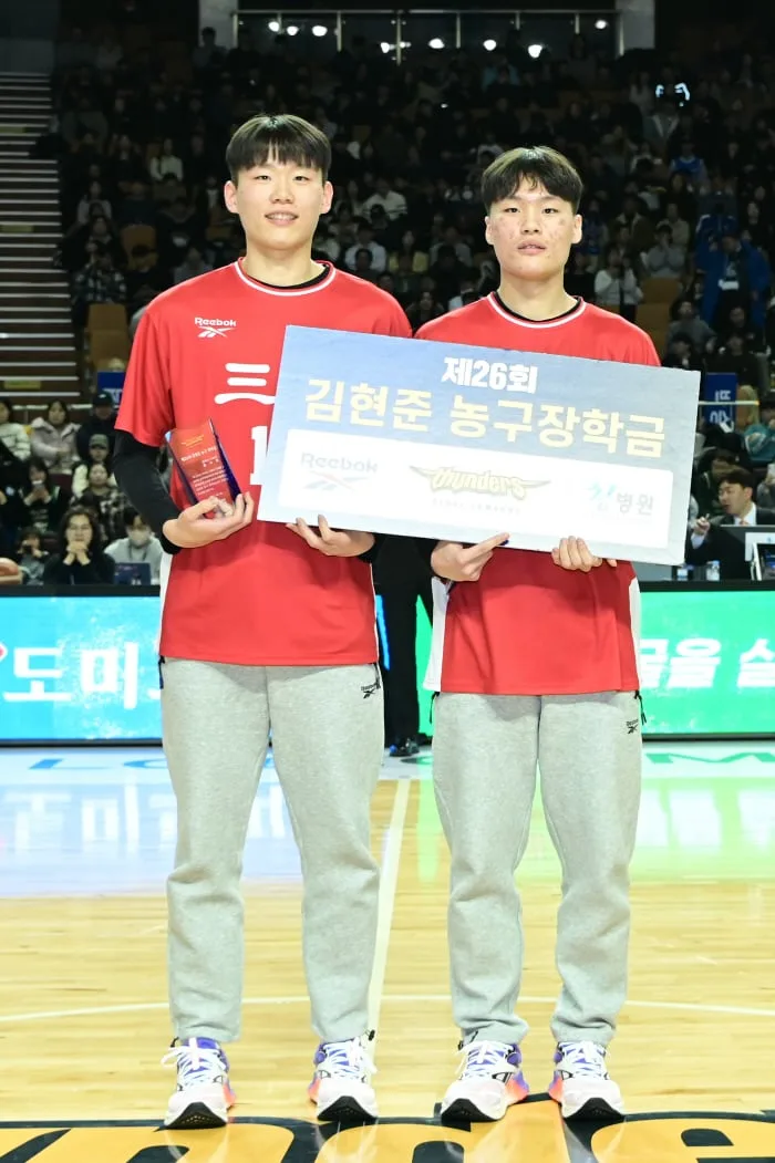 한국 A대표팀 굴욕 복수한 경복고 쌍둥이 형제 윤지원-윤지훈 실제 기량은? 이상민 감독 극찬 + 올 시즌 신인드래프트 1순위 후보