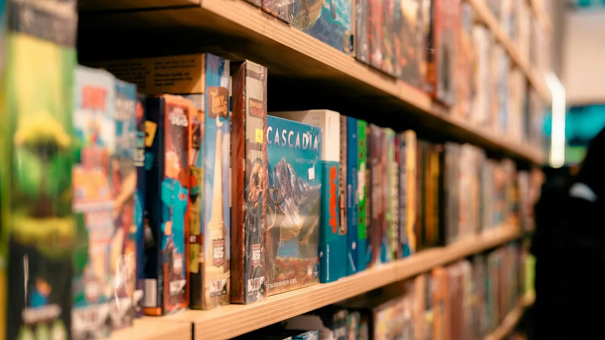 Esqueça os ecrãs. 5 jogos de tabuleiro para ter serões recheados de animação com amigos ou em família