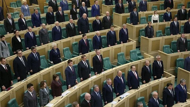 Putin cria uma ‘nova elite’: quase 50 veteranos da guerra na Ucrânia entram no Parlamento russo