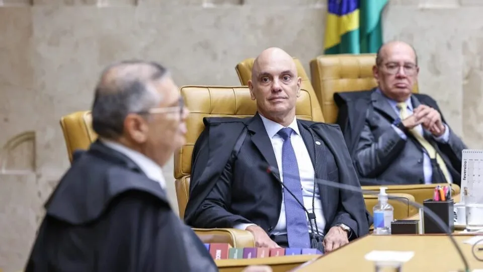 STF exacerba politização abrindo balcão de negócios com futuros congressistas