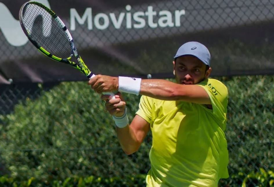 Pucinelli perde chances e cai na estreia em Manacor