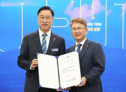 "시민·민생 최우선 가치"…이상봉 전 의장 제주시장 임명