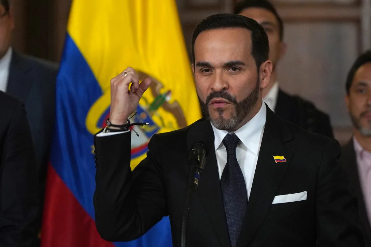 De la Espriella convoca al sector privado para su plan de reconstrucción tras el terremoto