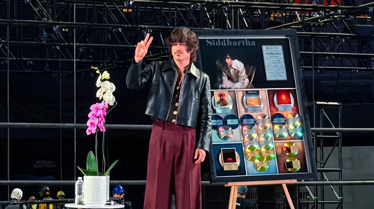 Siddhartha llega al Palacio de los Deportes con “Radio Nostalgia” y anuncia show en el Estadio GNP para 2027
