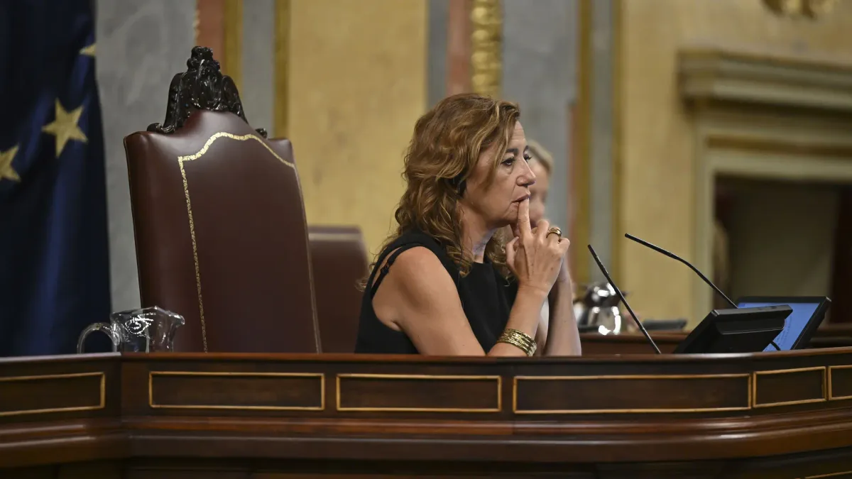 Cierran tres baños y una cocina del Congreso tras detectarse un producto tóxico: atendida una mujer con "síntomas de intoxicación"
