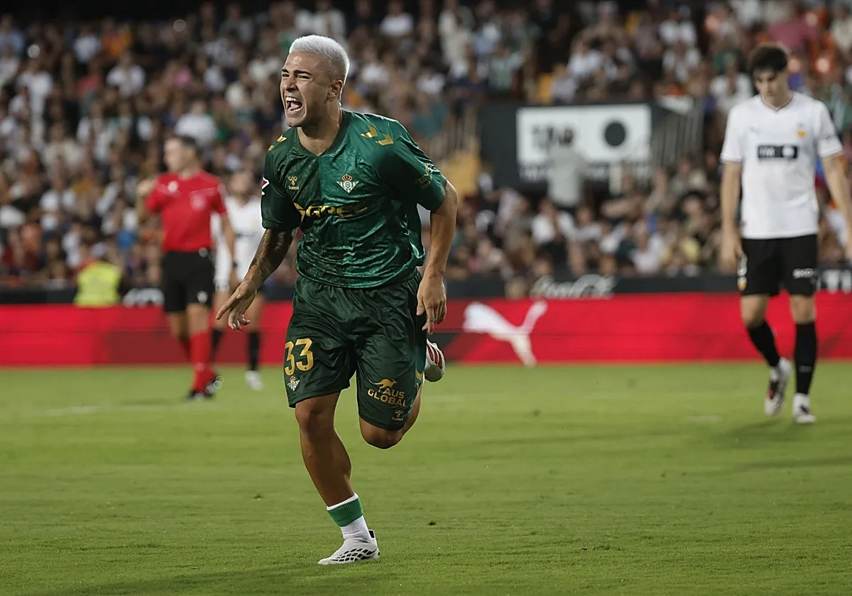 El Racing aparece como opción de última hora para Pablo García y ultima el acuerdo de traspaso con el Betis