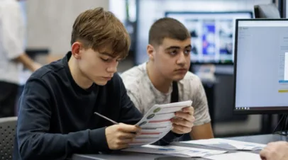 В Москве программу профориентации расширили на учеников восьмых классов