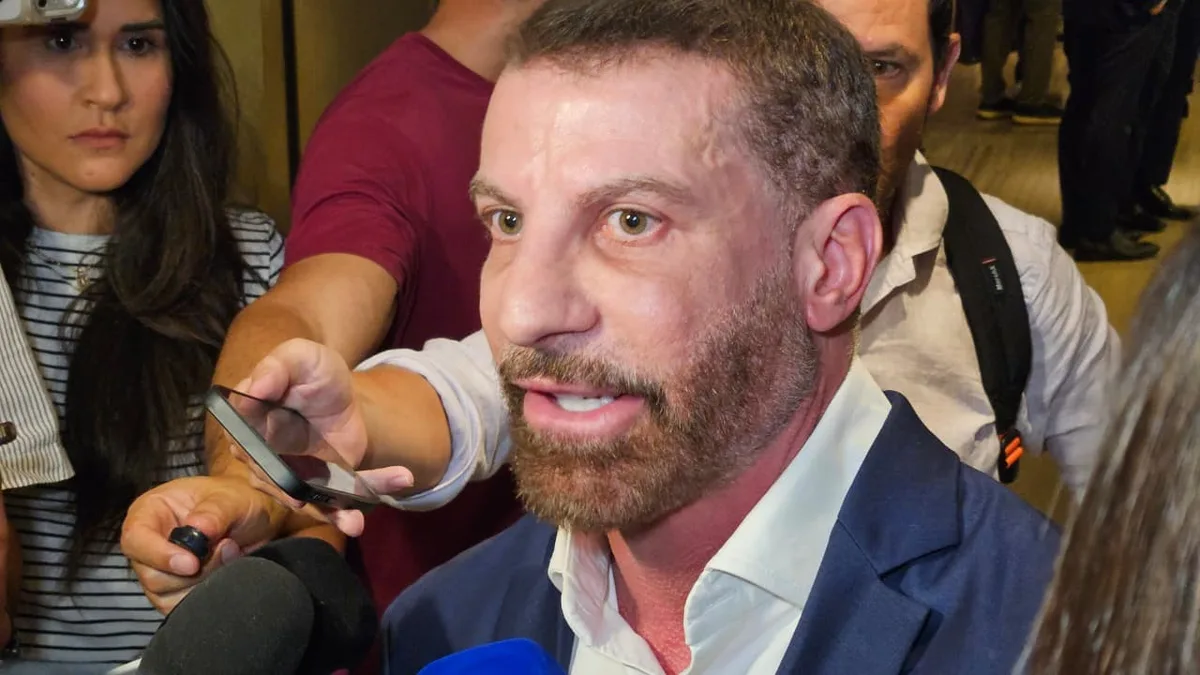 Pedrinho confirma interesse do Vasco em Yeboah e Diego Carlos, mas é pessimista sobre Brian Rodríguez