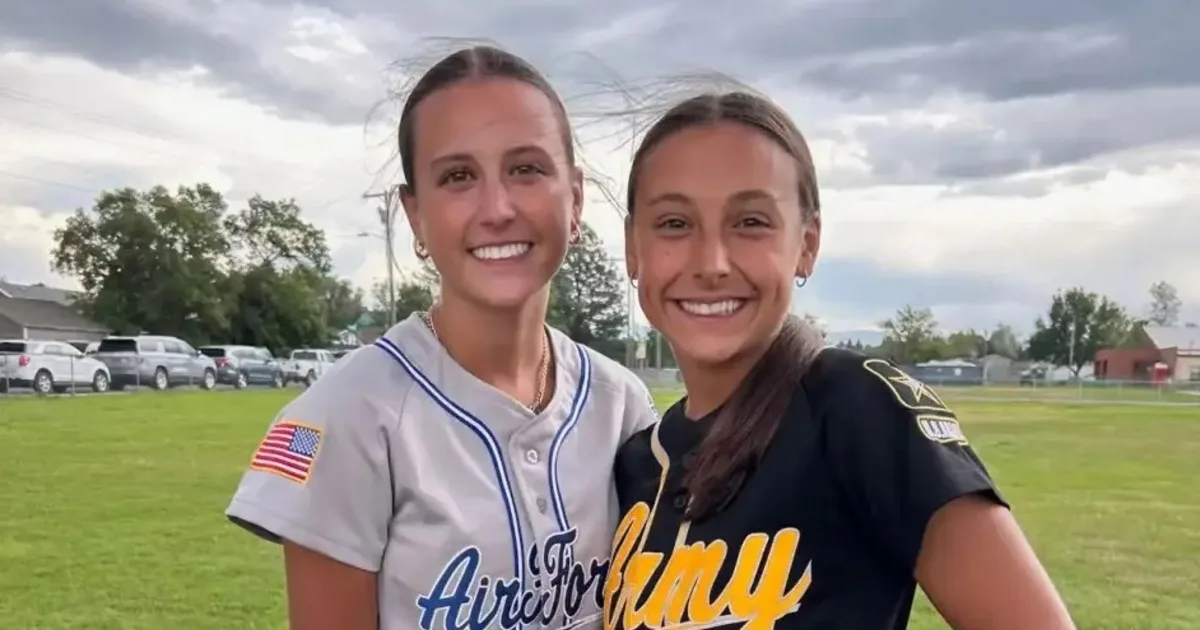 Jugaba un partido de sóftbol y descubrió que una rival era su hermana biológica que buscaba desde hacía años: "Es muy lindo poder ponerle una cara"
