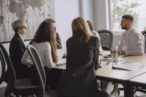 Empresas brasileiras dominam ranking de executivos na América Latina; veja destaques
