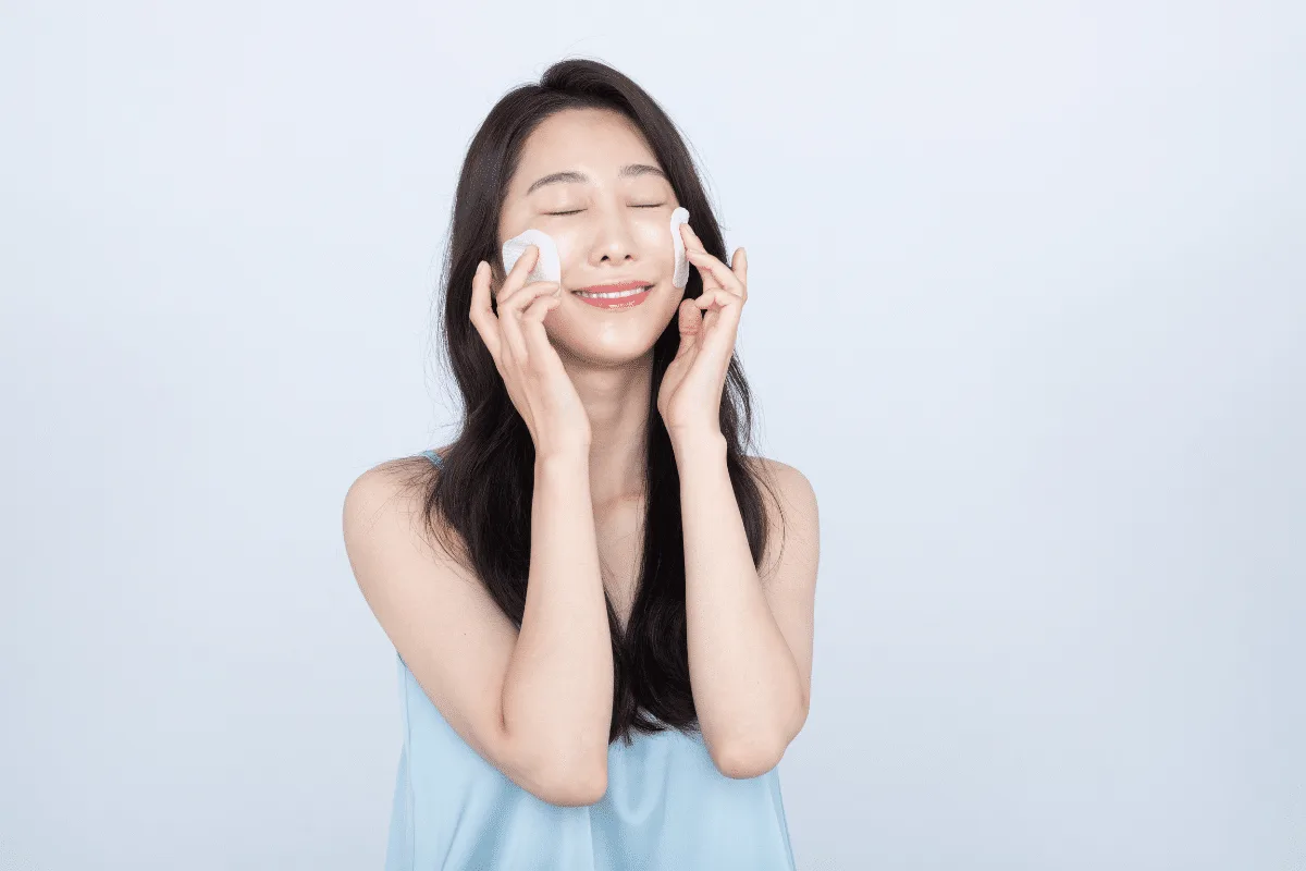 Toner pads: entenda o que é e como usar o produto que virou tendência no skincare