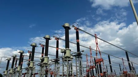 Stromnetze vertragen mehr PV-Strom – mit Batteriespeichern an Umspannwerken