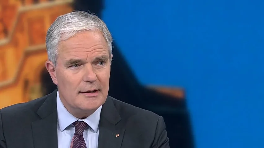 „Es droht, dass sicherheitssensible Informationen an Feinde der Demokratie weitergereicht werden“