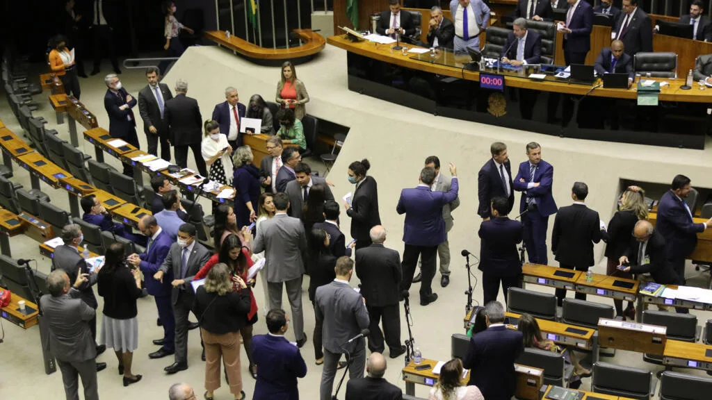 Lula tenta destravar no Senado pauta estratégica antes das eleições